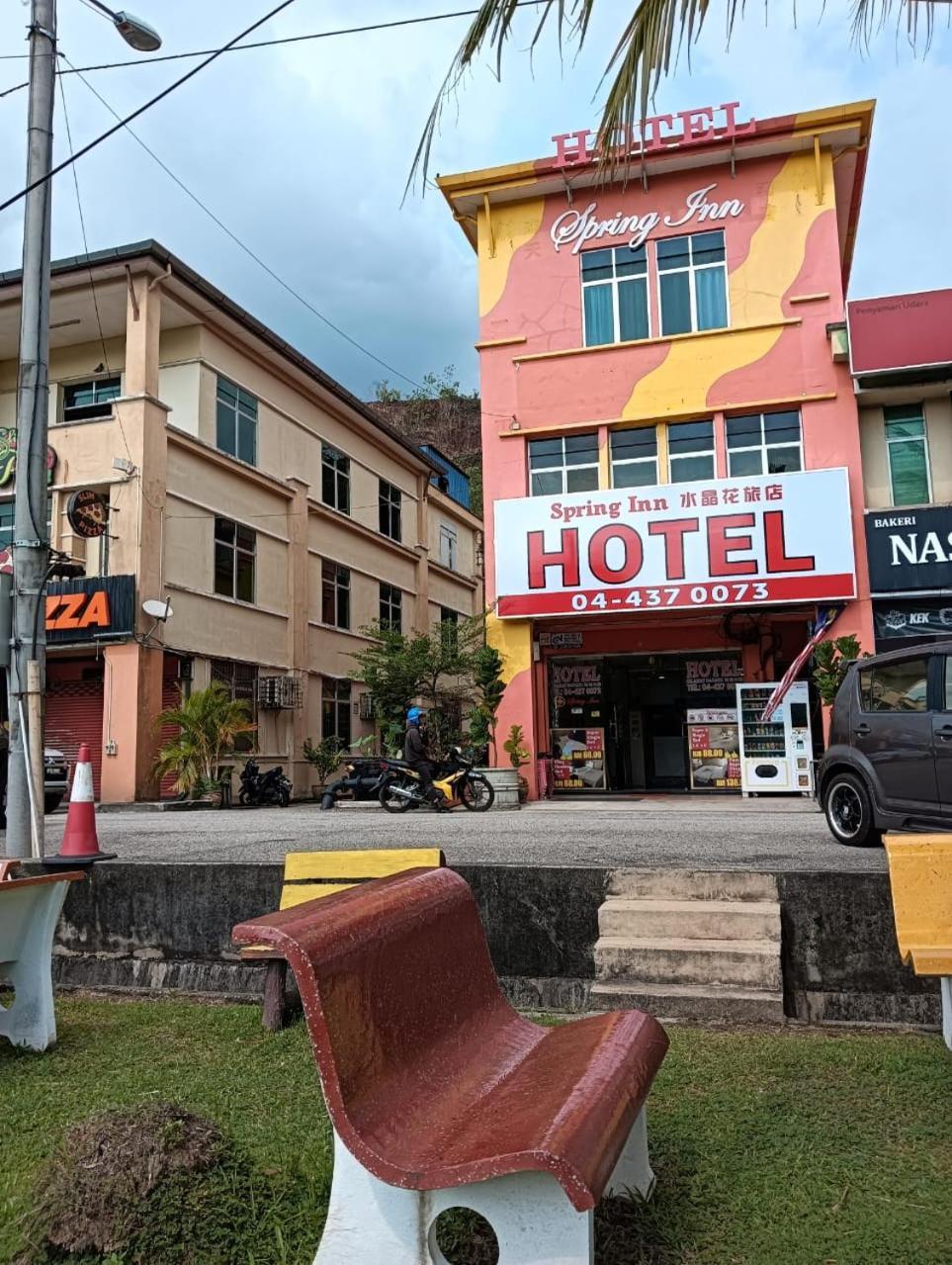 Hotel Spring